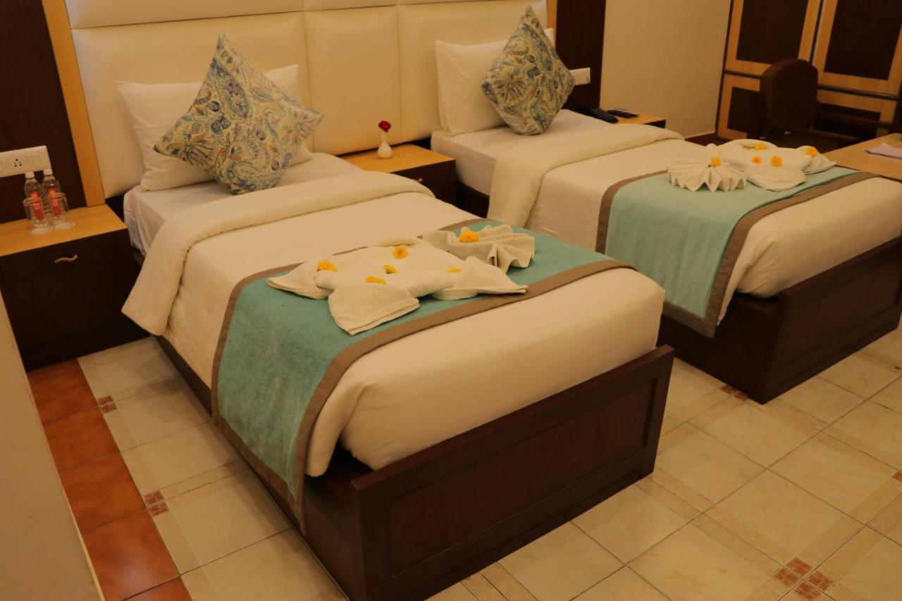 Hotel Clarks Inn Express Bharatpur Zewnętrze zdjęcie