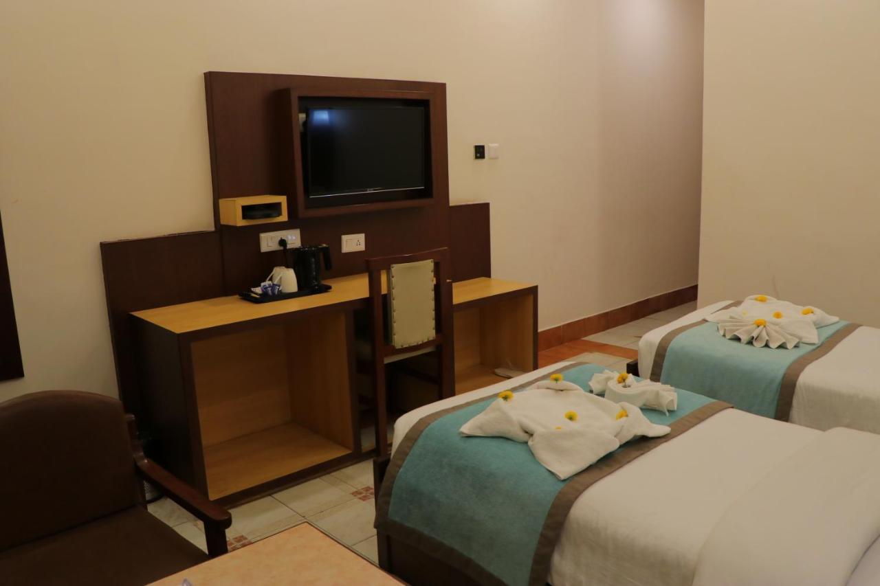 Hotel Clarks Inn Express Bharatpur Zewnętrze zdjęcie
